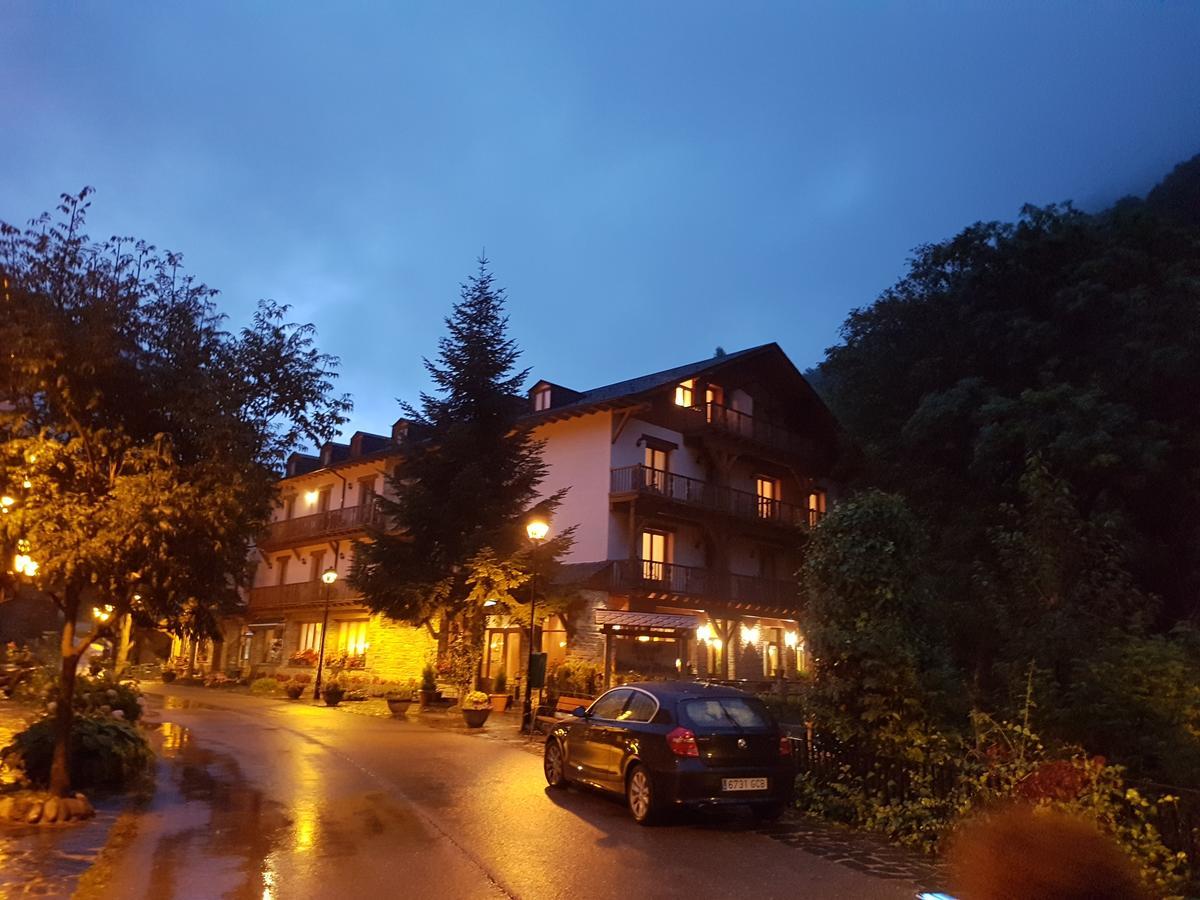 טווסקאן Hotel Estanys Blaus מראה חיצוני תמונה